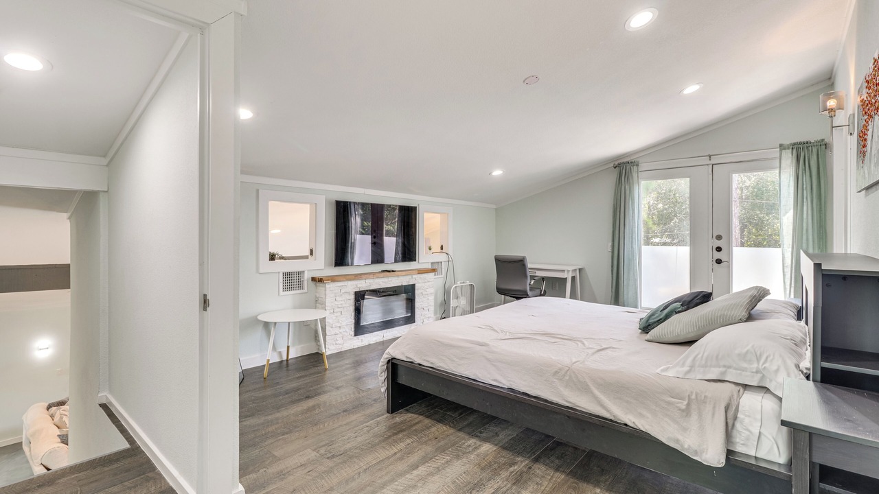 Photo of Bedroom in Camp Swift