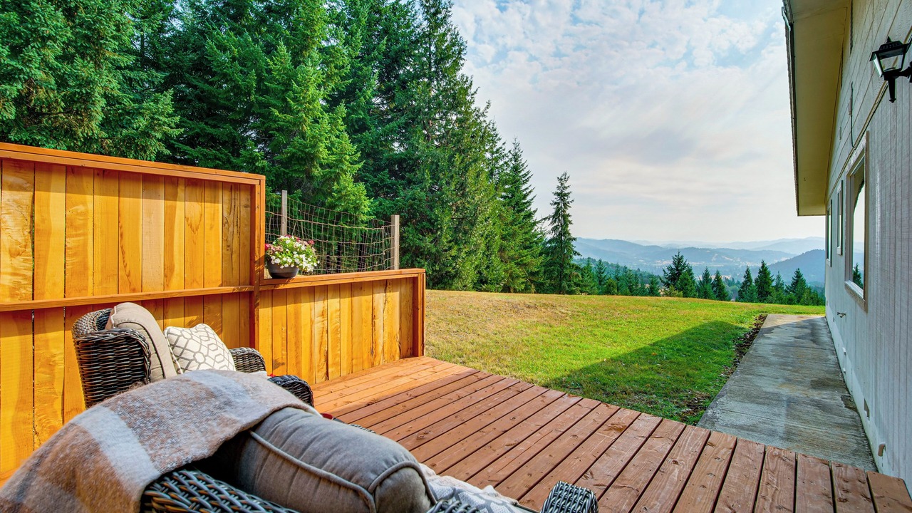 Photo of Patio Balcony in Roseburg