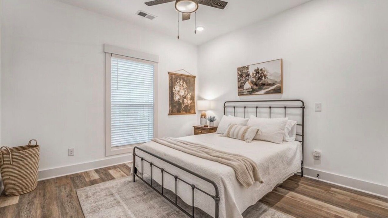 Photo of Bedroom in Counce