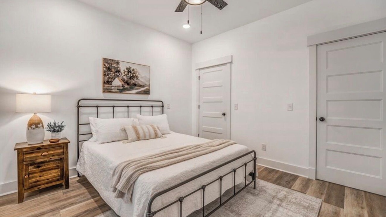 Photo of Bedroom in Counce