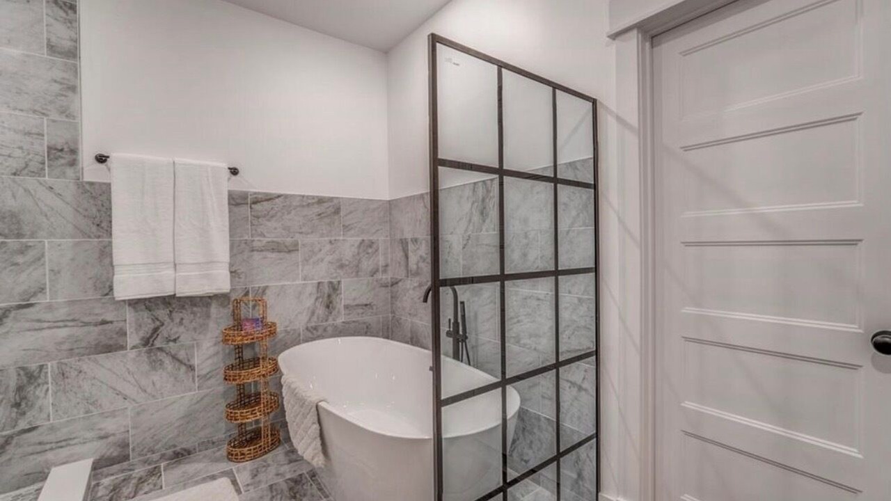 Photo of Bathroom in Counce