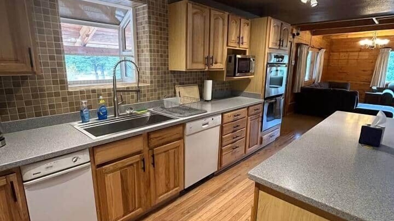 Photo of Kitchen in Cooke City-Silver Gate