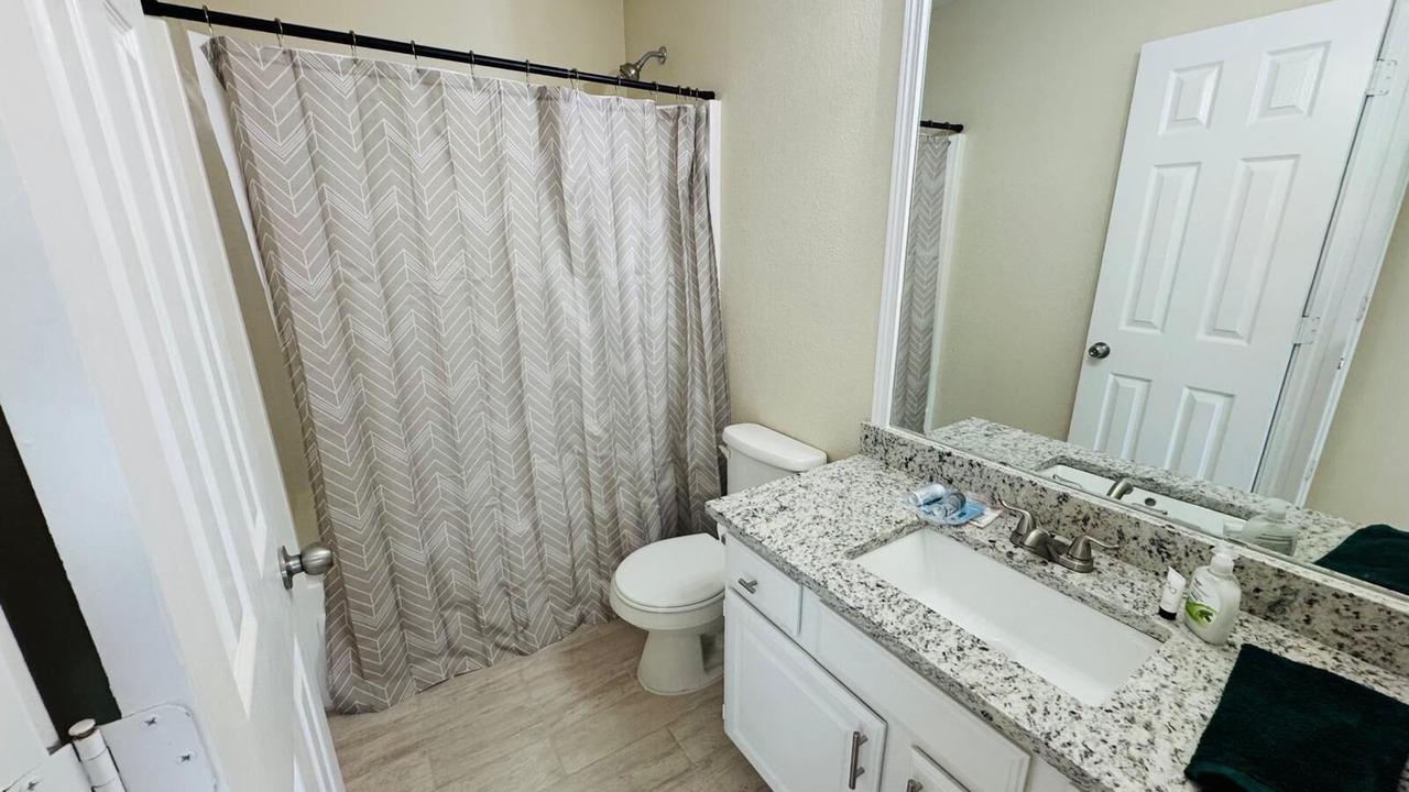 Photo of Bathroom in Southwest Arlington
