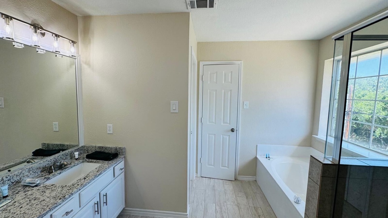 Photo of Bathroom in Southwest Arlington