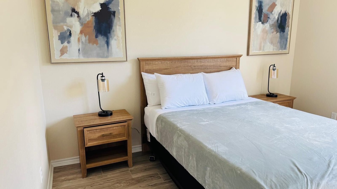 Photo of Bedroom in Southwest Arlington