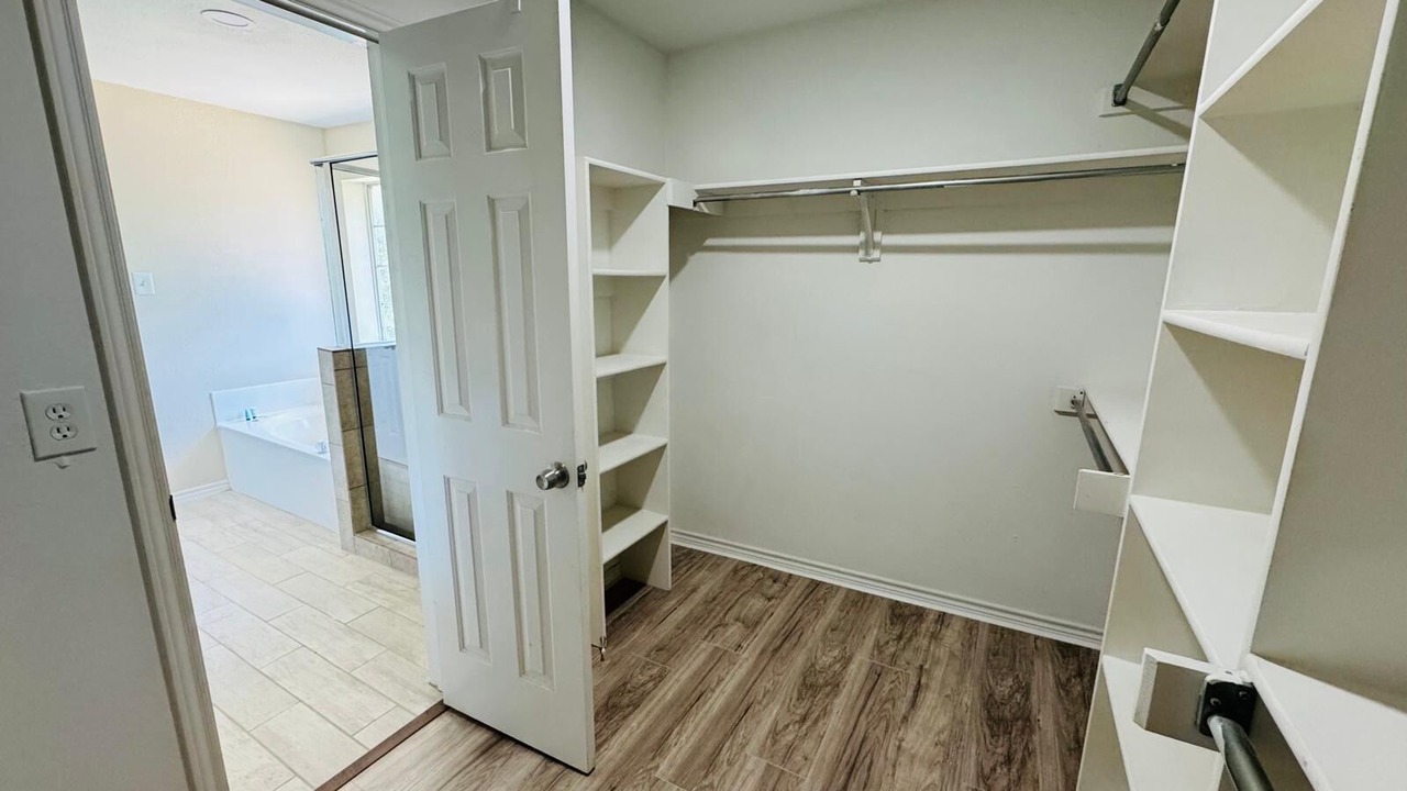 Photo of Bathroom in Southwest Arlington