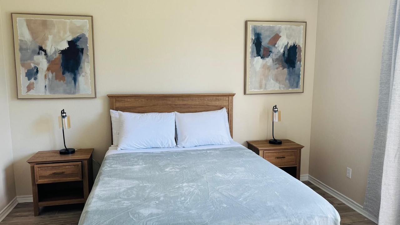 Photo of Bedroom in Southwest Arlington