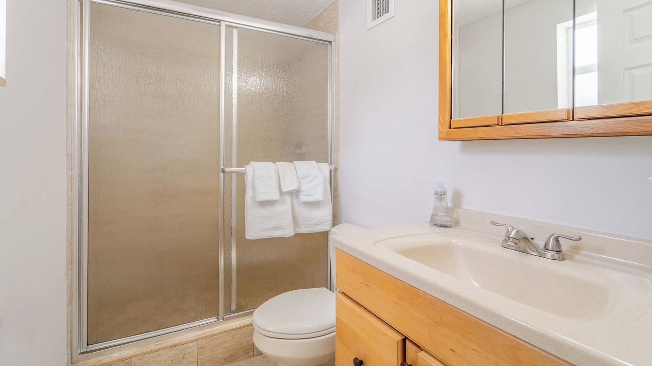 Photo of Bathroom in Garden Isles