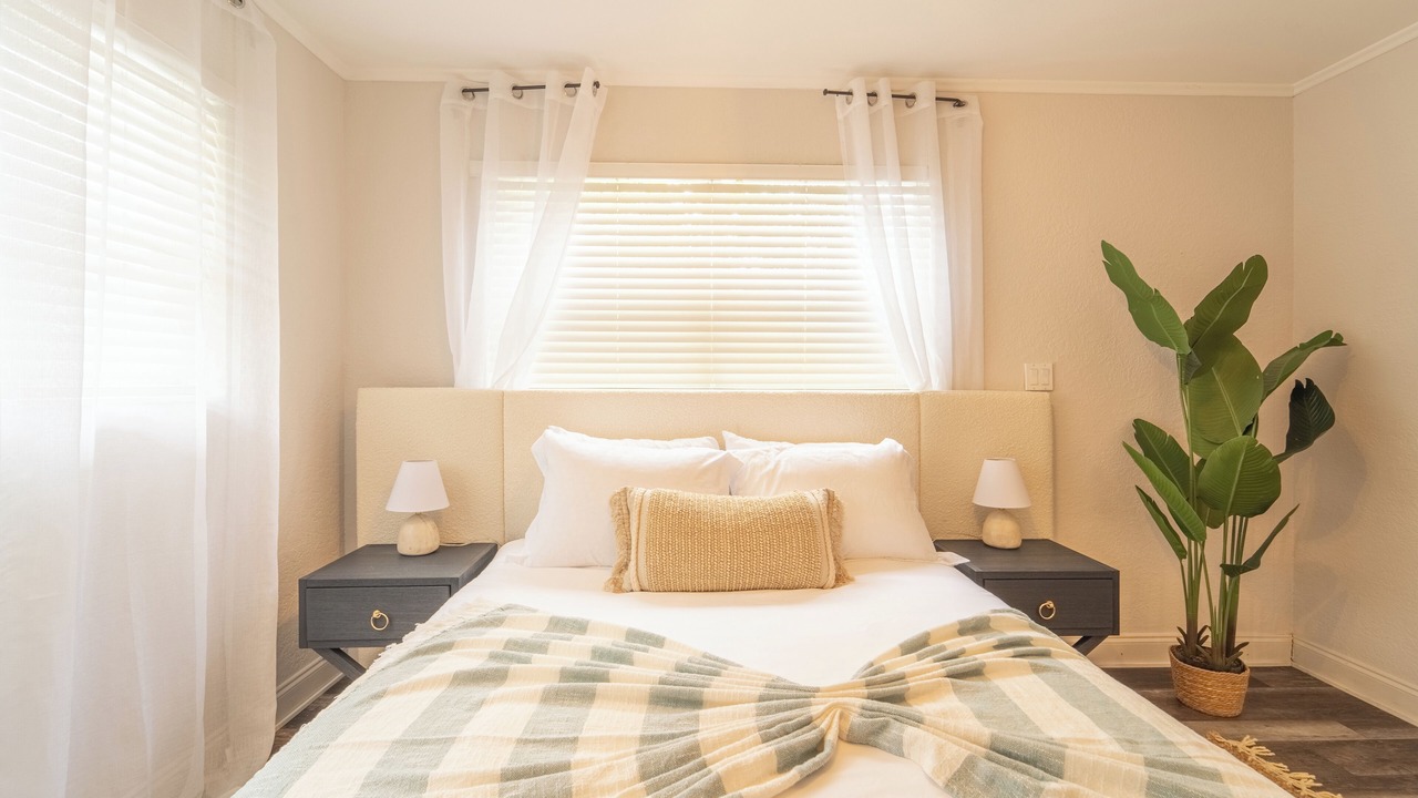 Photo of Bedroom in Garden Isles
