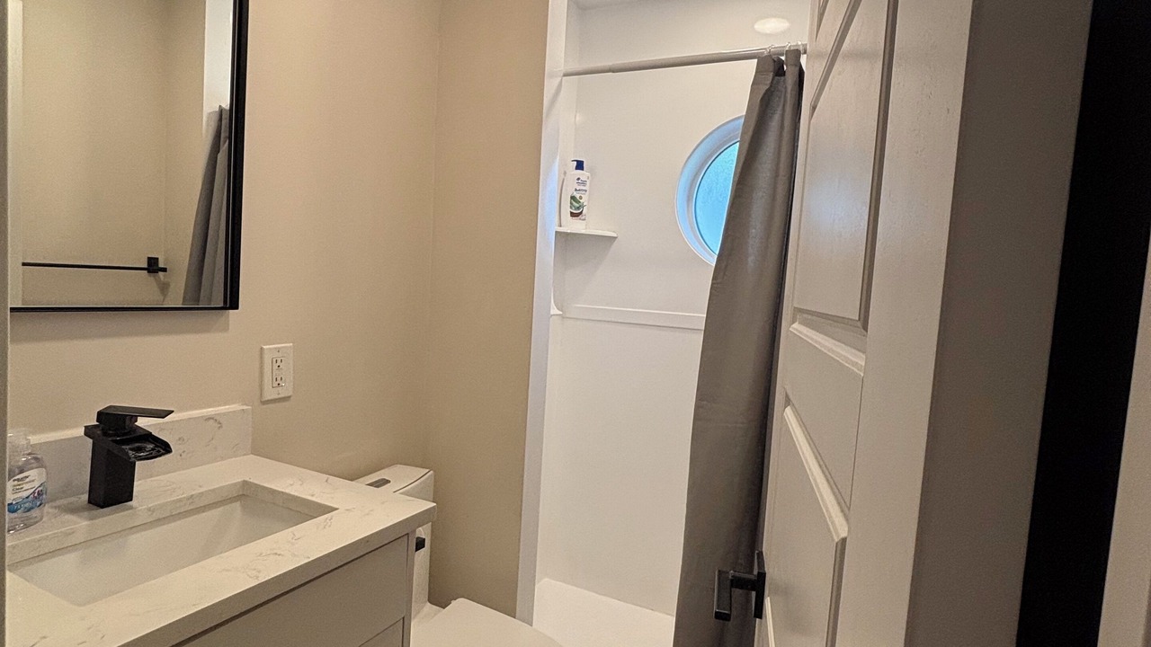 Photo of Bathroom in Foot Hills