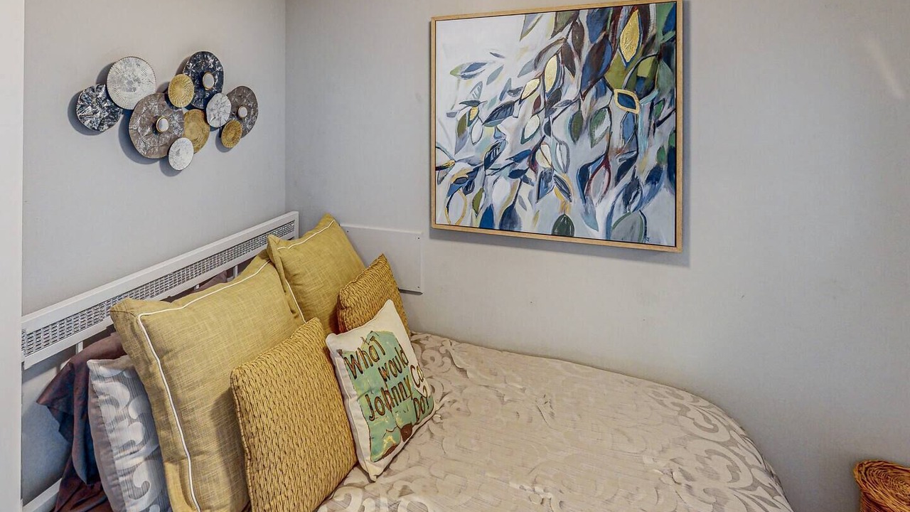 Photo of Bedroom in Lake Hamilton