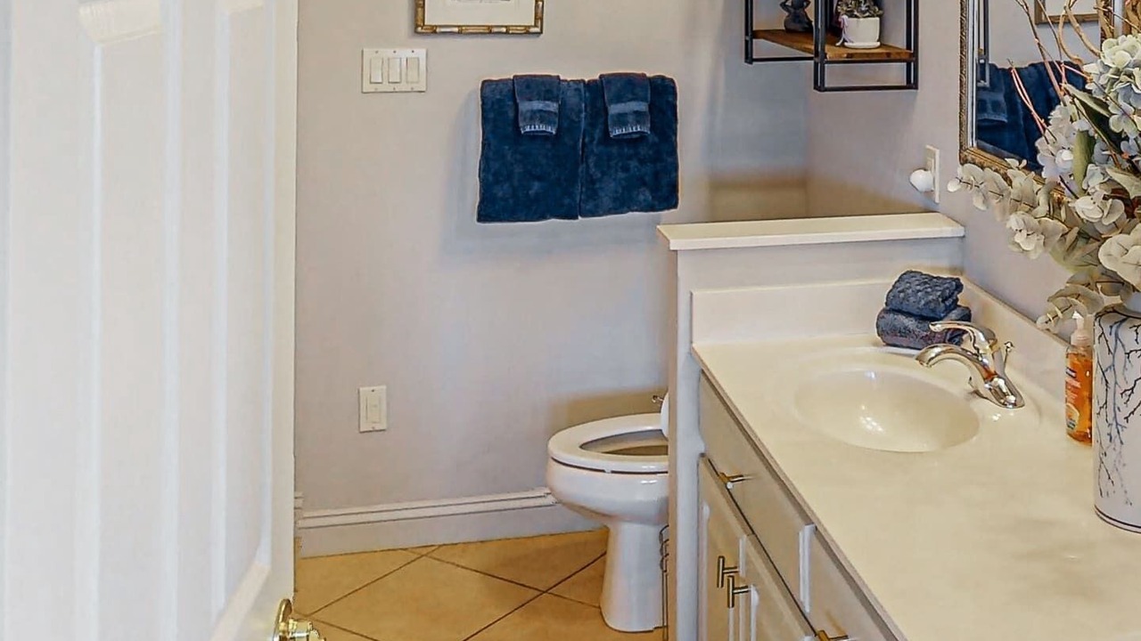 Photo of Bathroom in Lake Hamilton