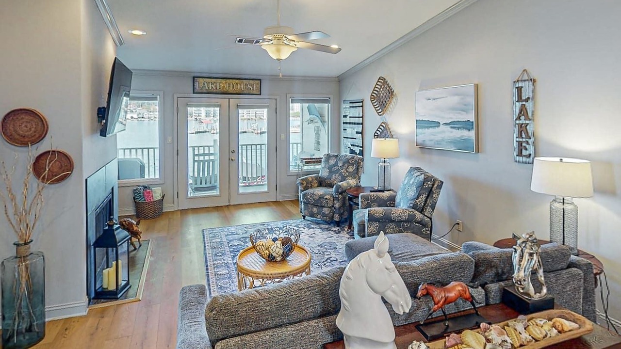 Photo of Livingroom in Lake Hamilton