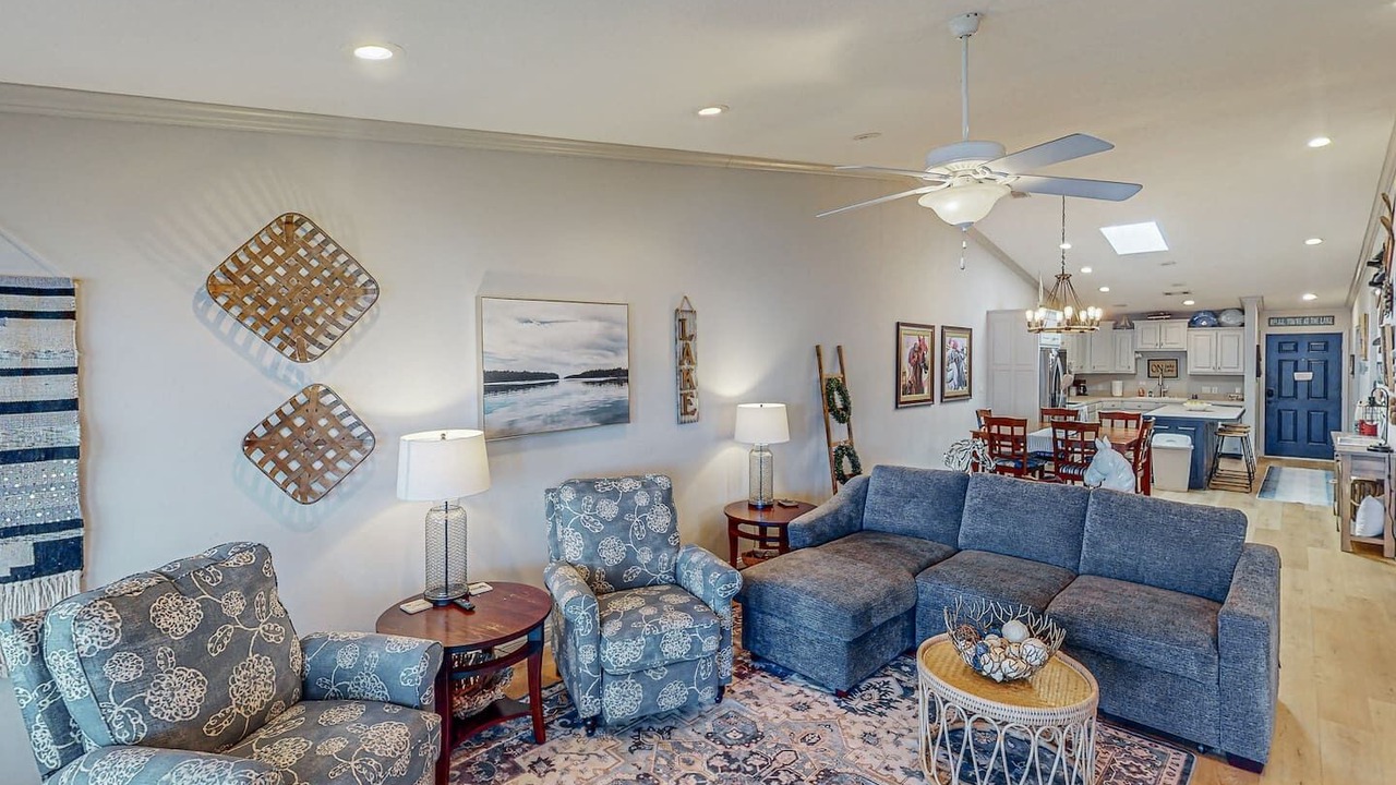 Photo of Livingroom in Lake Hamilton