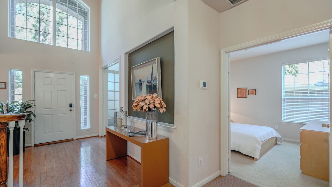 Photo of Bedroom in Alden Bridge