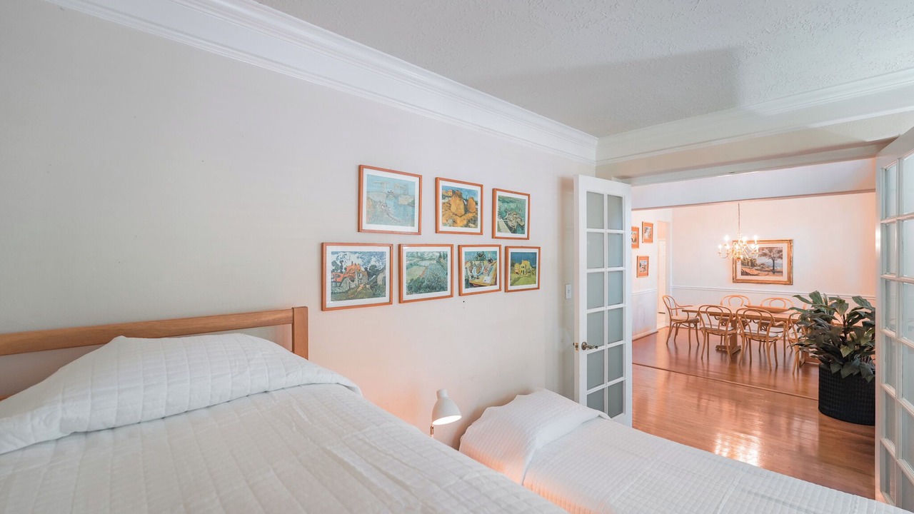 Photo of Bedroom in Alden Bridge