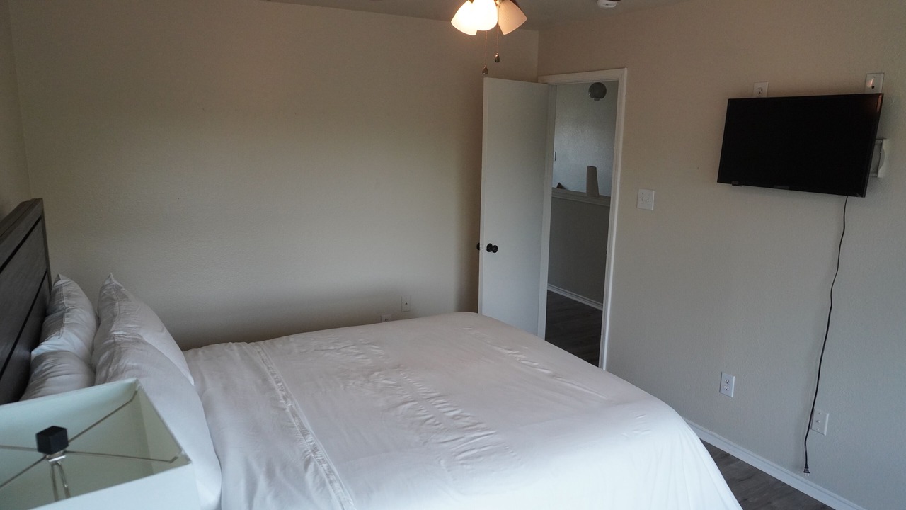 Photo of Bedroom in Southeast Arlington