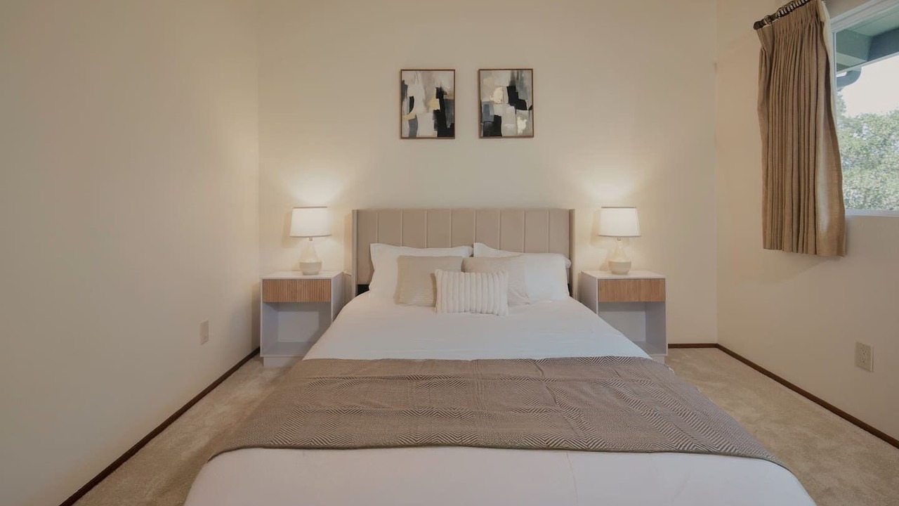 Photo of Bedroom in Monterey