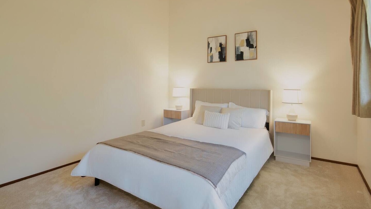 Photo of Bedroom in Monterey