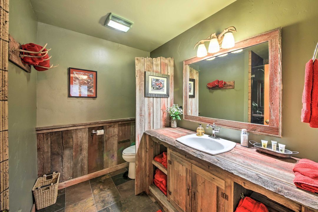 Photo of Bathroom in Troy