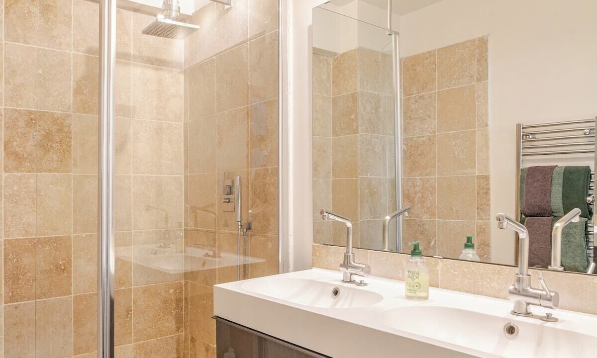 Photo of Bathroom in Grenelle