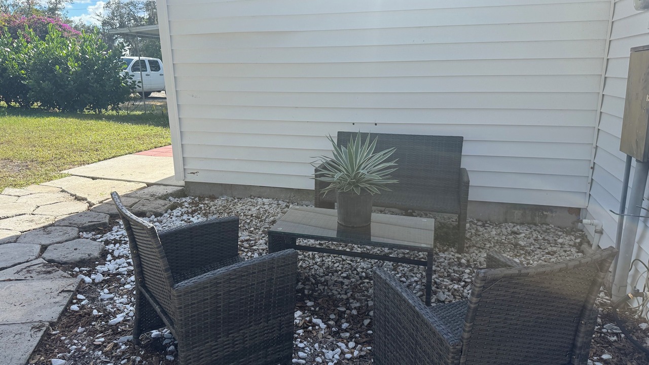 Photo of Patio Balcony in Sebring