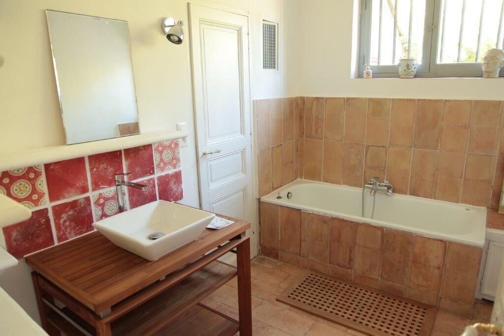 Photo of Bathroom in Cabasse