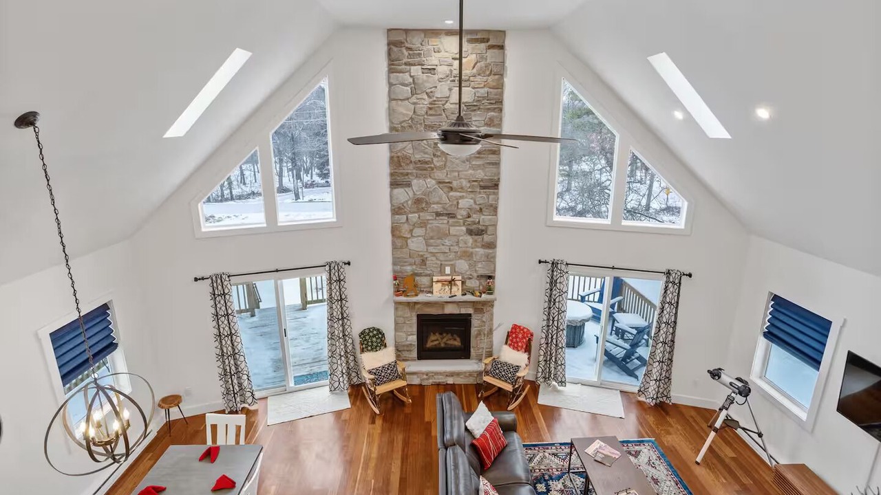 Photo of Livingroom in Albrightsville