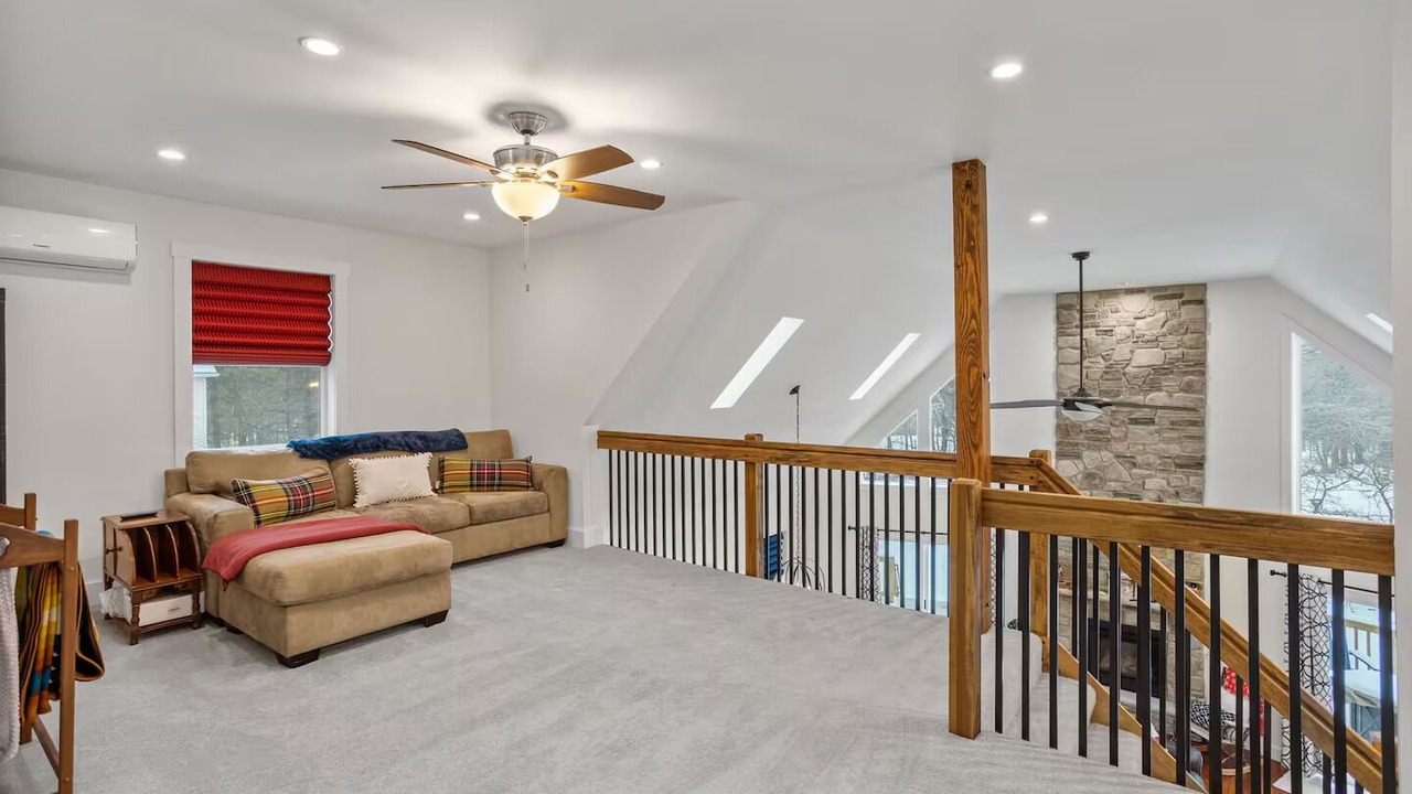 Photo of Livingroom in Albrightsville