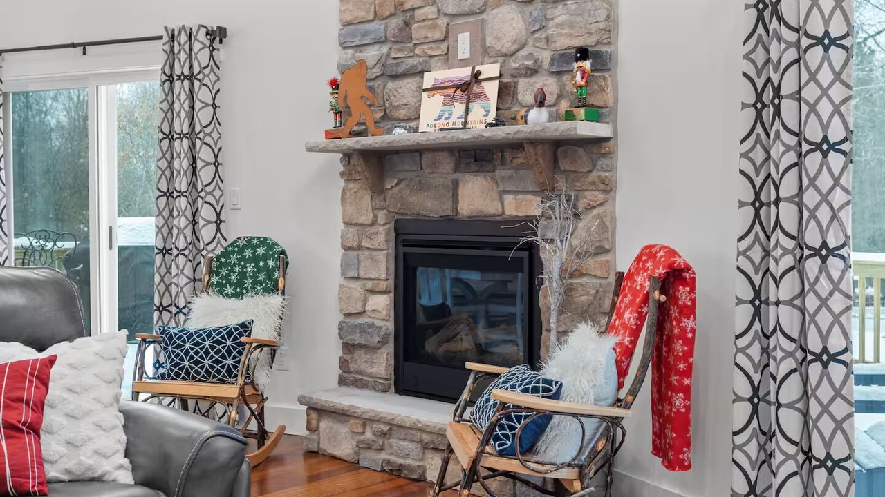 Photo of Livingroom in Albrightsville