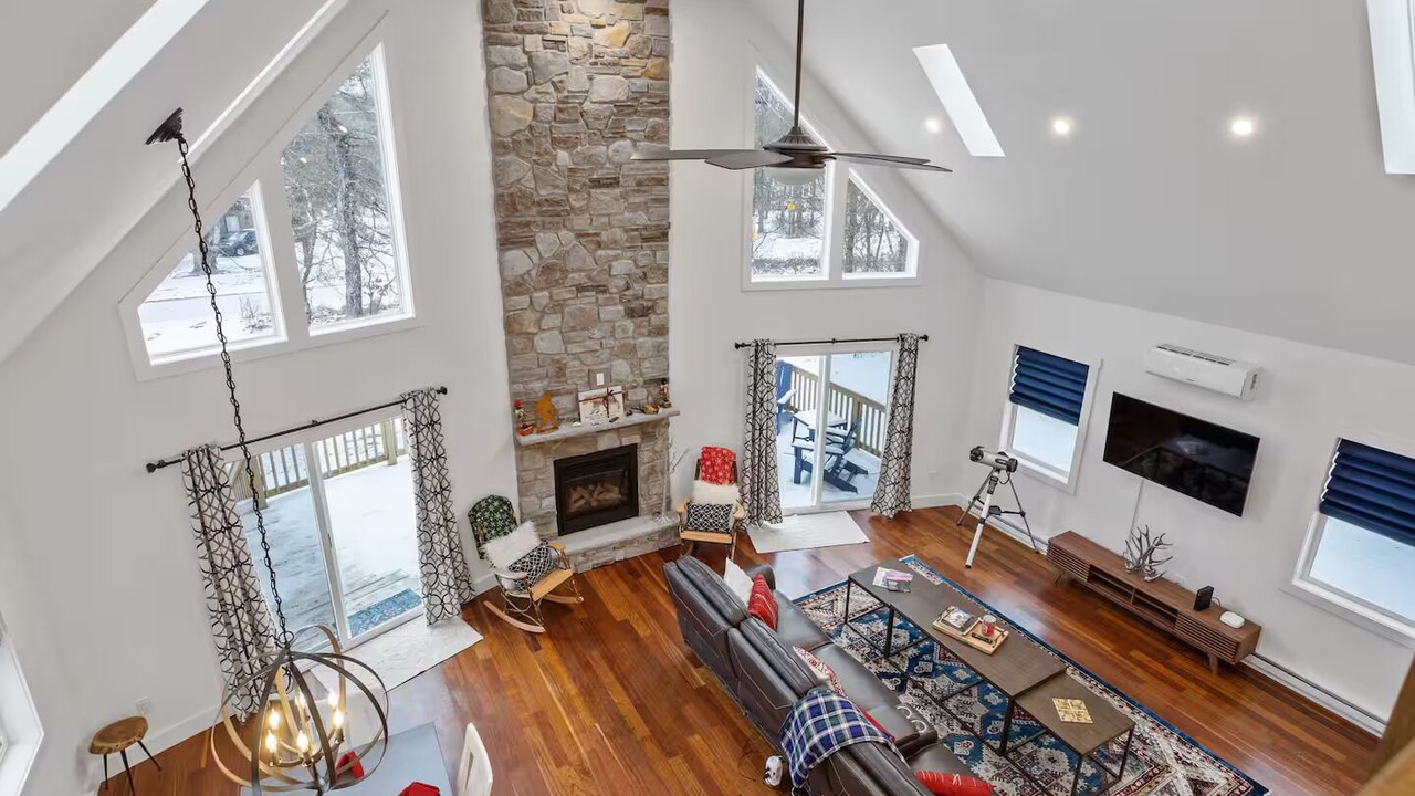 Photo of Livingroom in Albrightsville