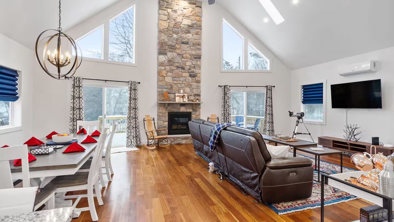 Photo of Livingroom in Albrightsville