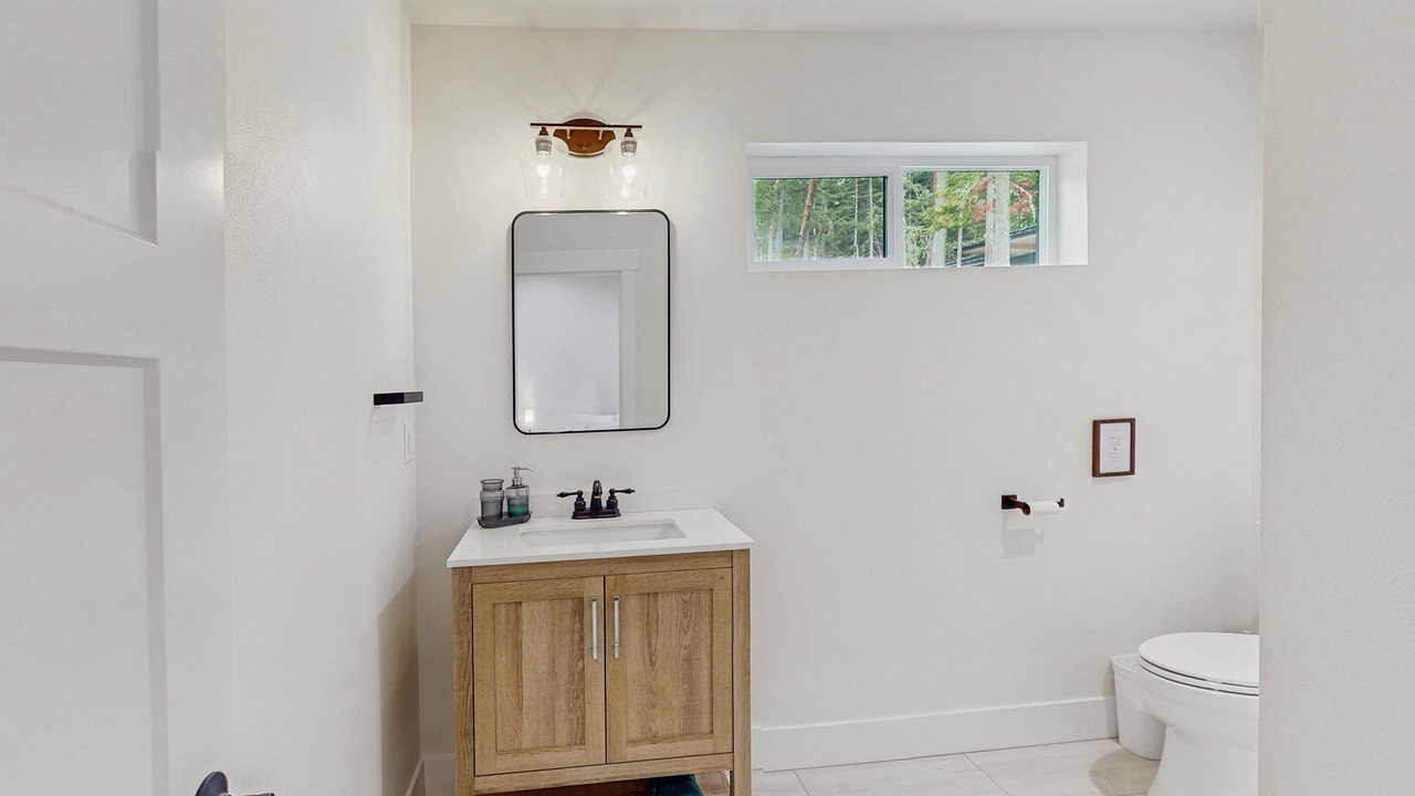 Photo of Bathroom in Anderson Island