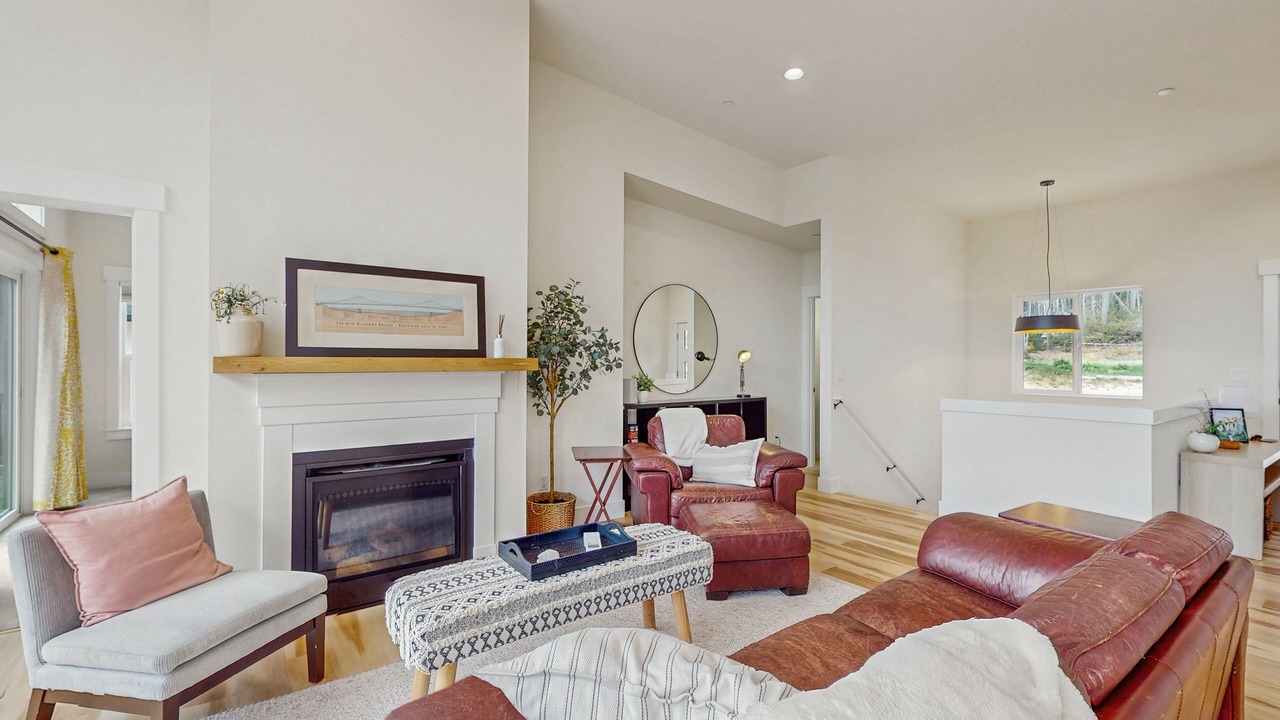 Photo of Livingroom in Anderson Island