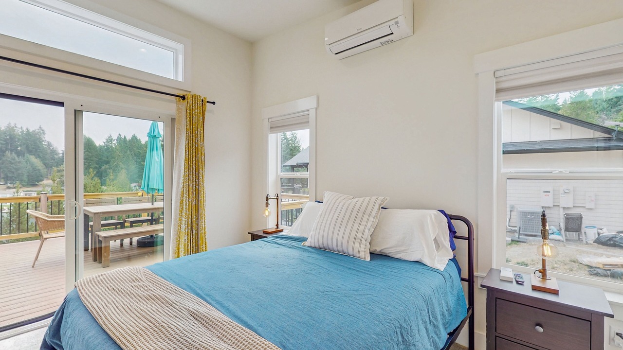 Photo of Bedroom in Anderson Island