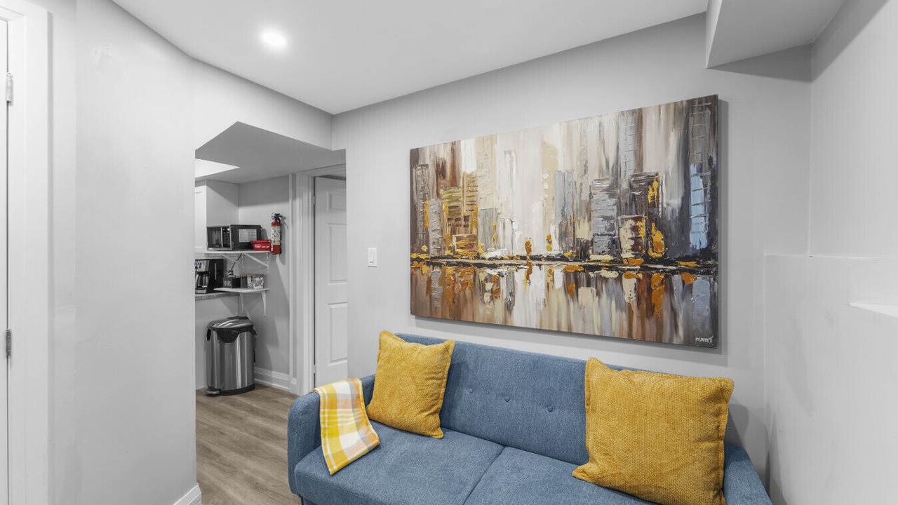 Photo of Livingroom in Pickering
