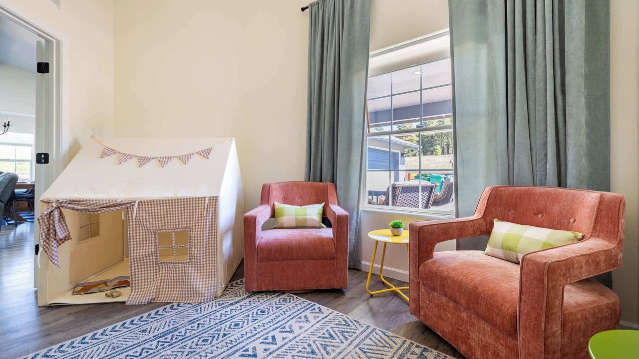 Photo of Livingroom in Mountainaire