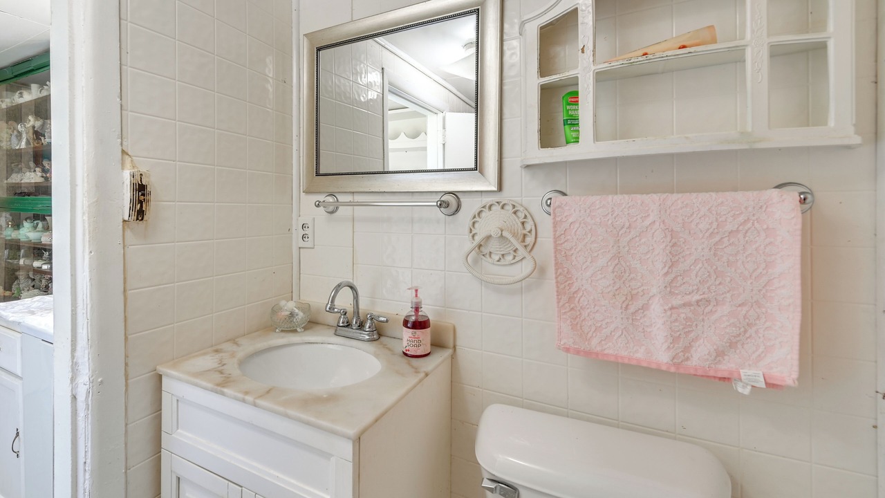 Photo of Bathroom in Waneta