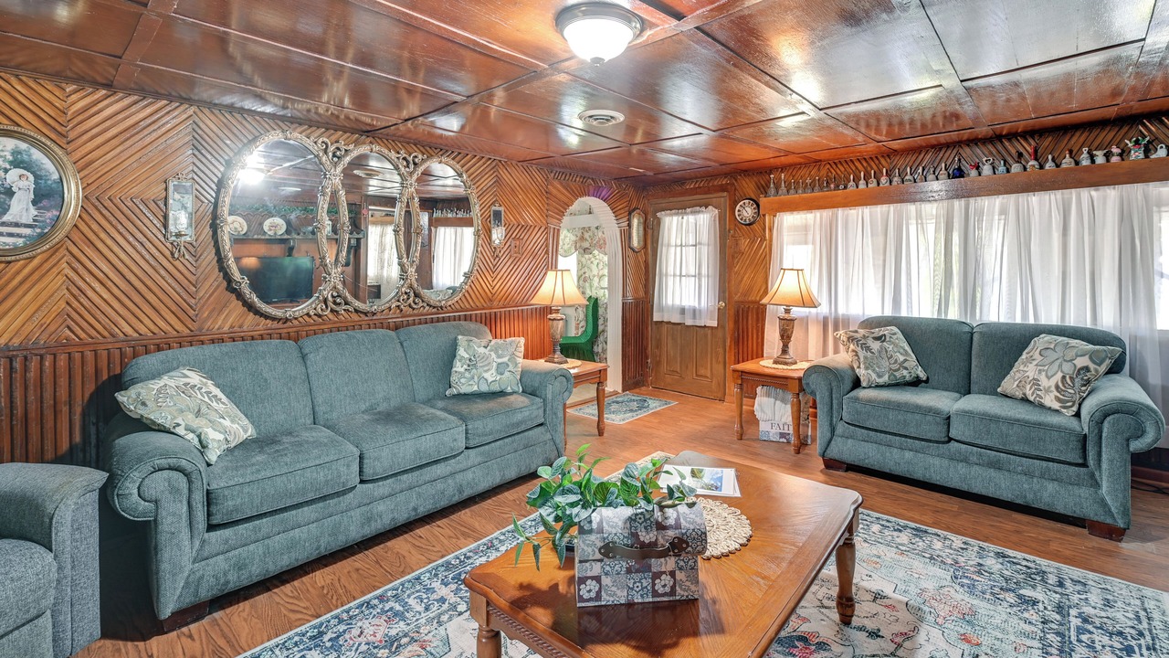 Photo of Bedroom in Waneta