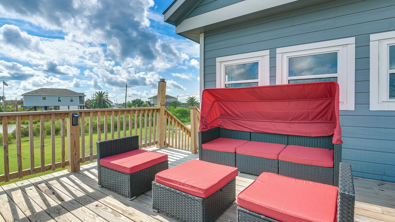 Photo of Patio Balcony in Hitchcock