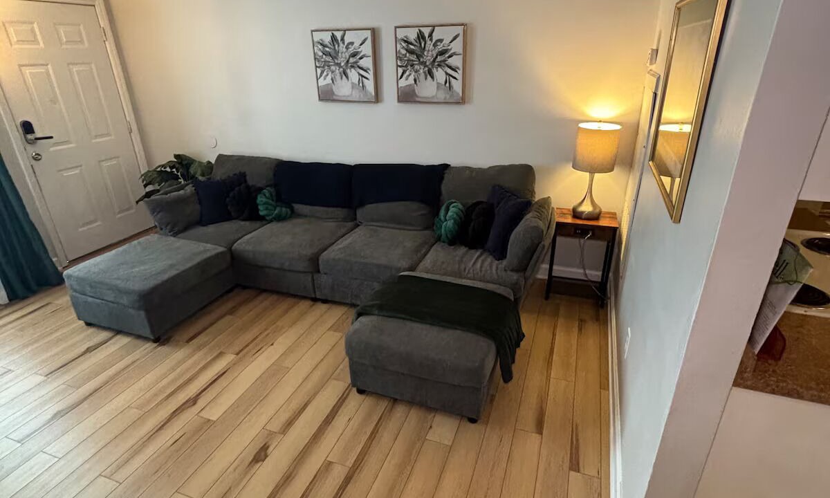 Photo of Livingroom in Earlewood