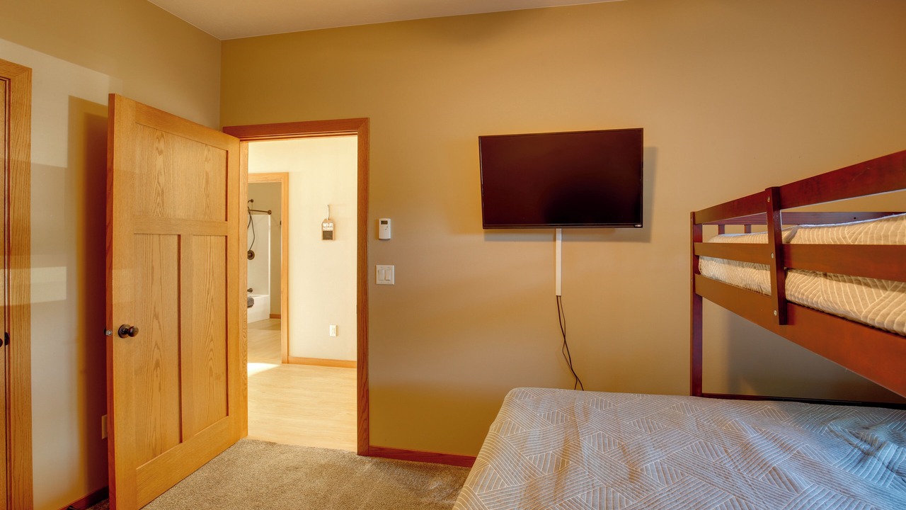 Photo of Bedroom in Lake Park