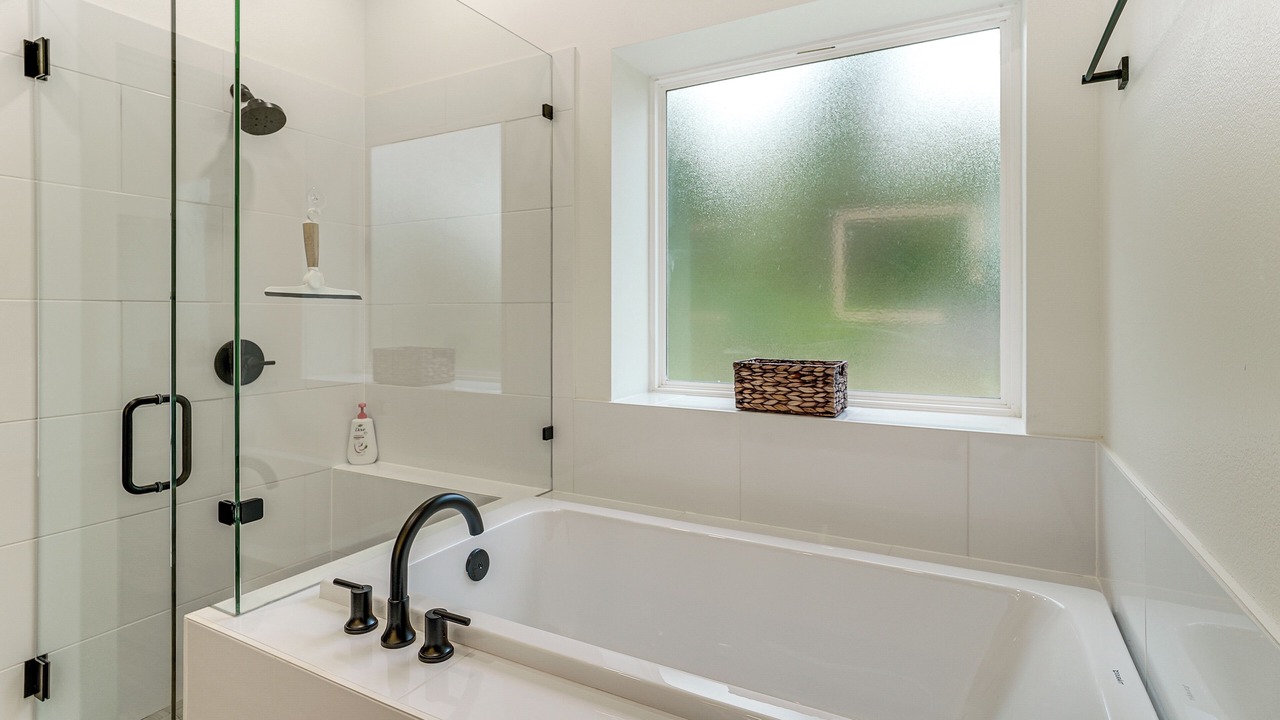 Photo of Bathroom in Lone Star