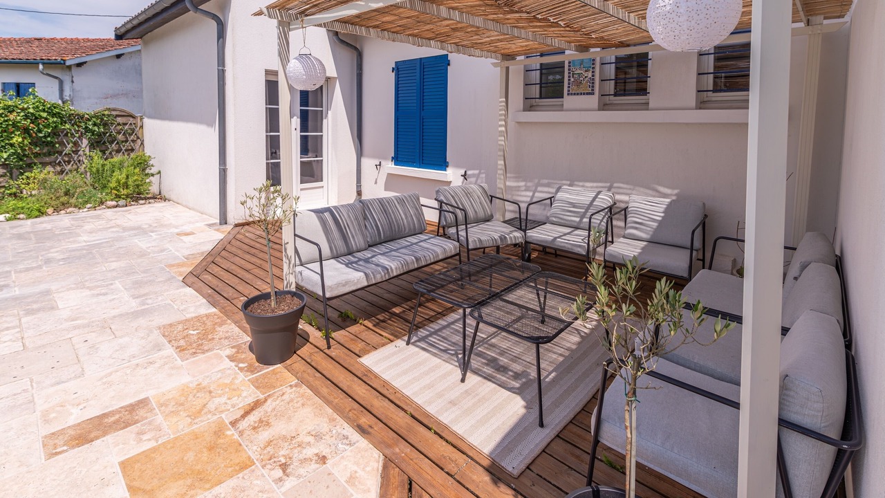 Photo of Patio Balcony in Fargues-Saint-Hilaire