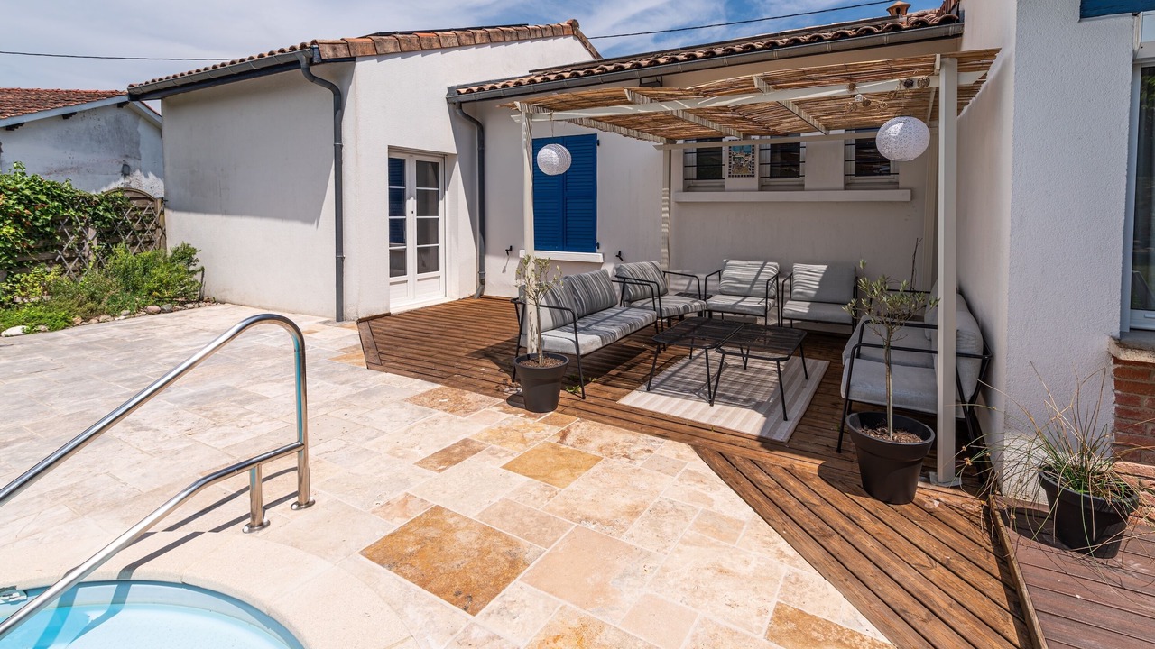 Photo of Patio Balcony in Fargues-Saint-Hilaire