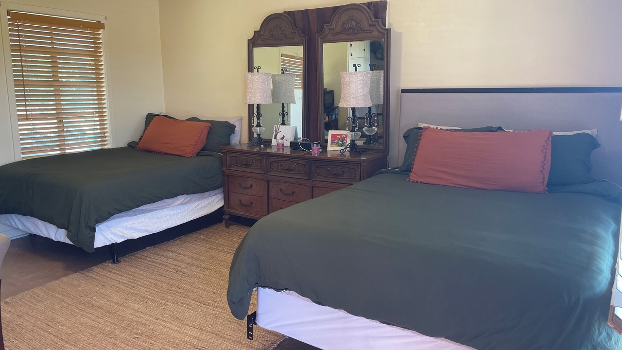 Photo of Bedroom in Telegraph