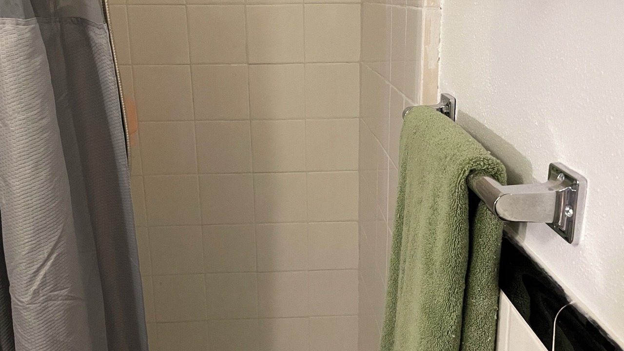 Photo of Bathroom in Telegraph