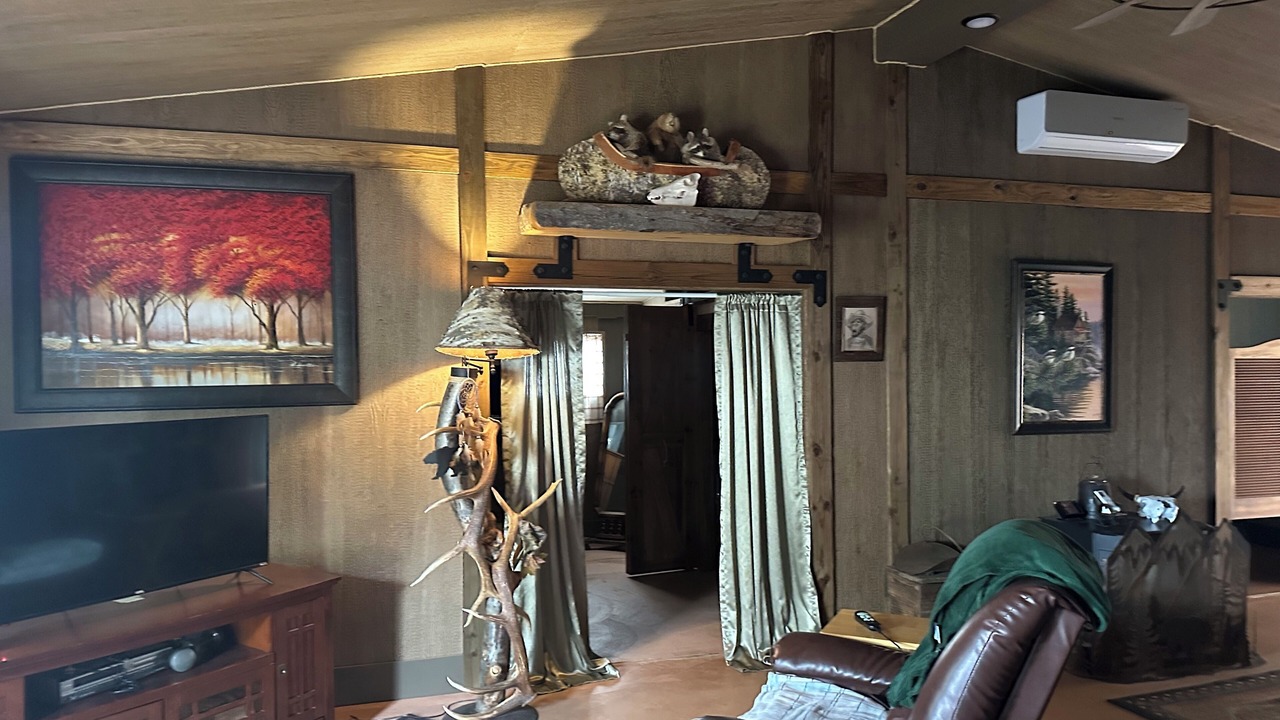Photo of Livingroom in Cushing
