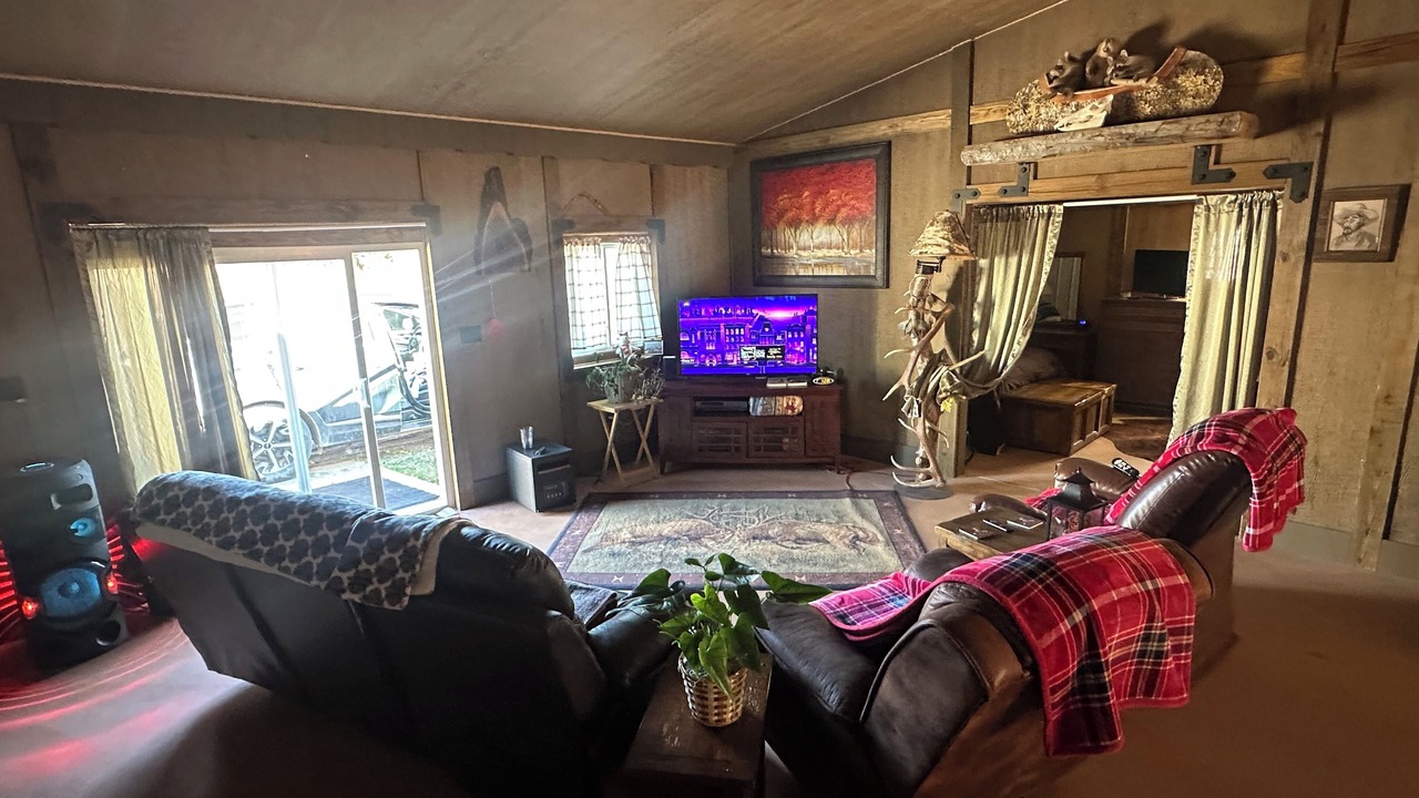 Photo of Livingroom in Cushing