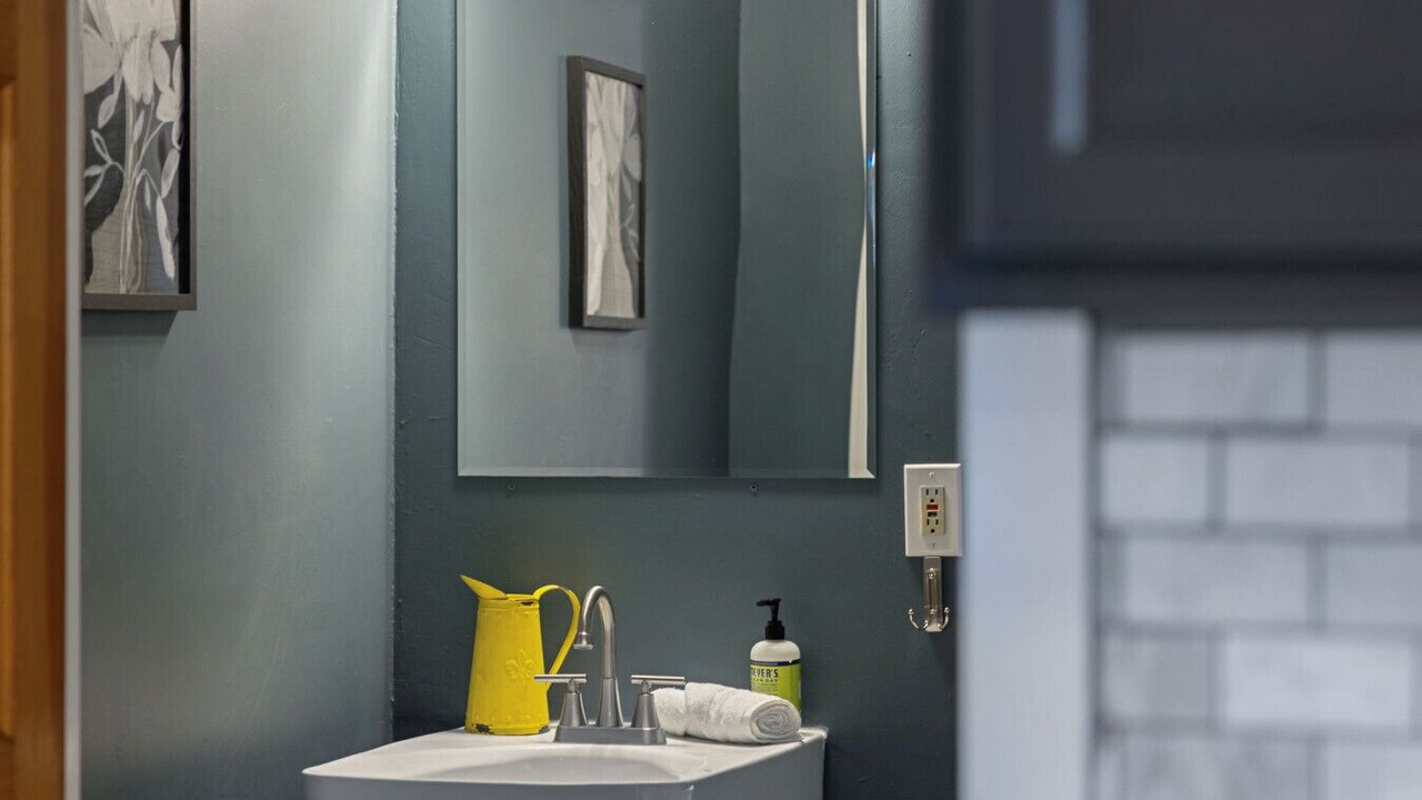 Photo of Bathroom in South Side Flats
